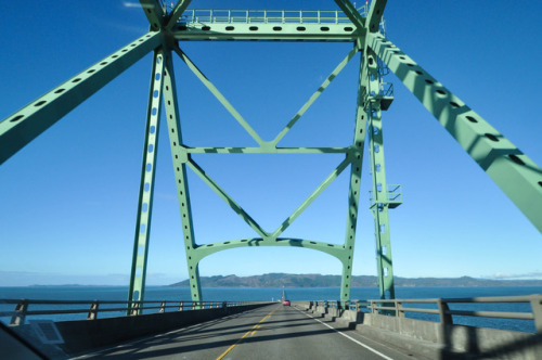 crossing the river.longest truss bridge in north america!astoria-megler bridge, oregon/washington.