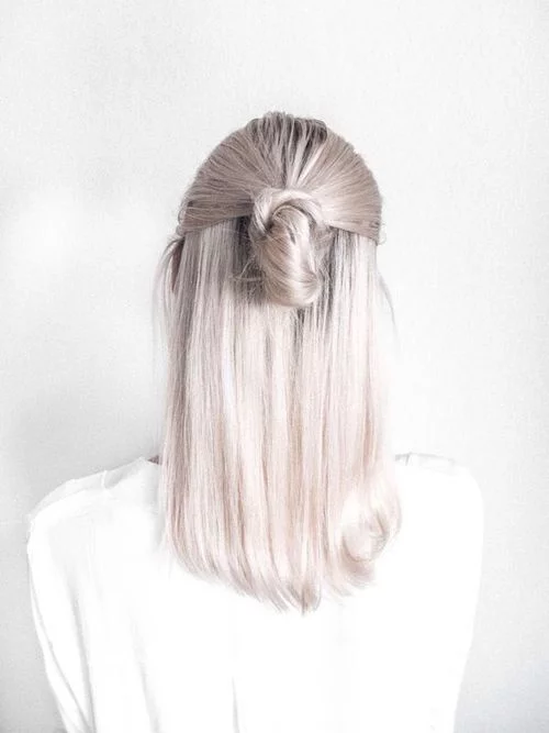 miniimalism:  Minimalism blog here 👽