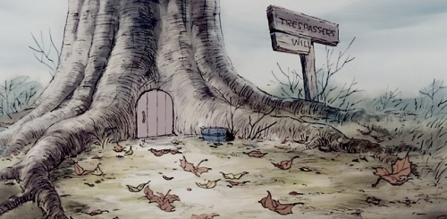 tiggersfamily: Now Piglet lived in the middle of the forestin a very grand house in the middle of a 