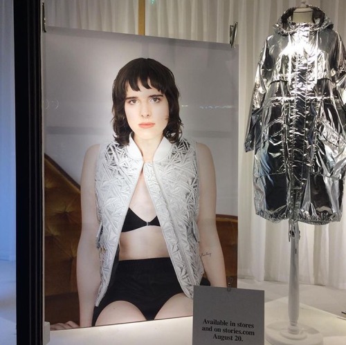 harinef:shop @me (& other stories worldwide)First window glimpse of “The Gaze” campaign I sh