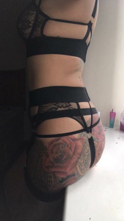 The perfect ass doesn’t exi…..whoa! This is Lacey, who wants to dominate you financially, and sexual