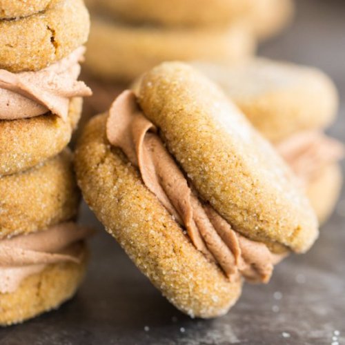 dessertgallery:Soft Ginger Cookies-Your source of sweet inspirations! || Save 10%+ on Ceramic Cookwa