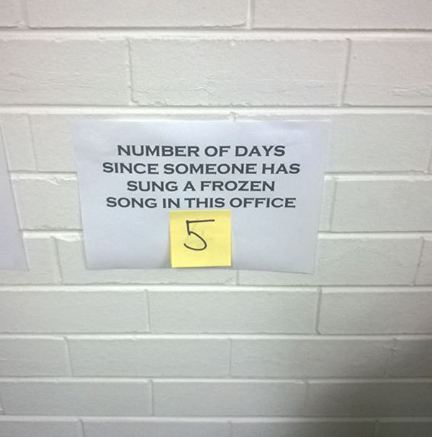 pr1nceshawn:  It’s Good To Have A Sense Of Humor While At Work. 