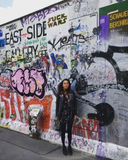 Fuck walls. (at East Side Gallery)