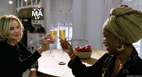 ahsbaae:  When you and your best friend hate the same person 