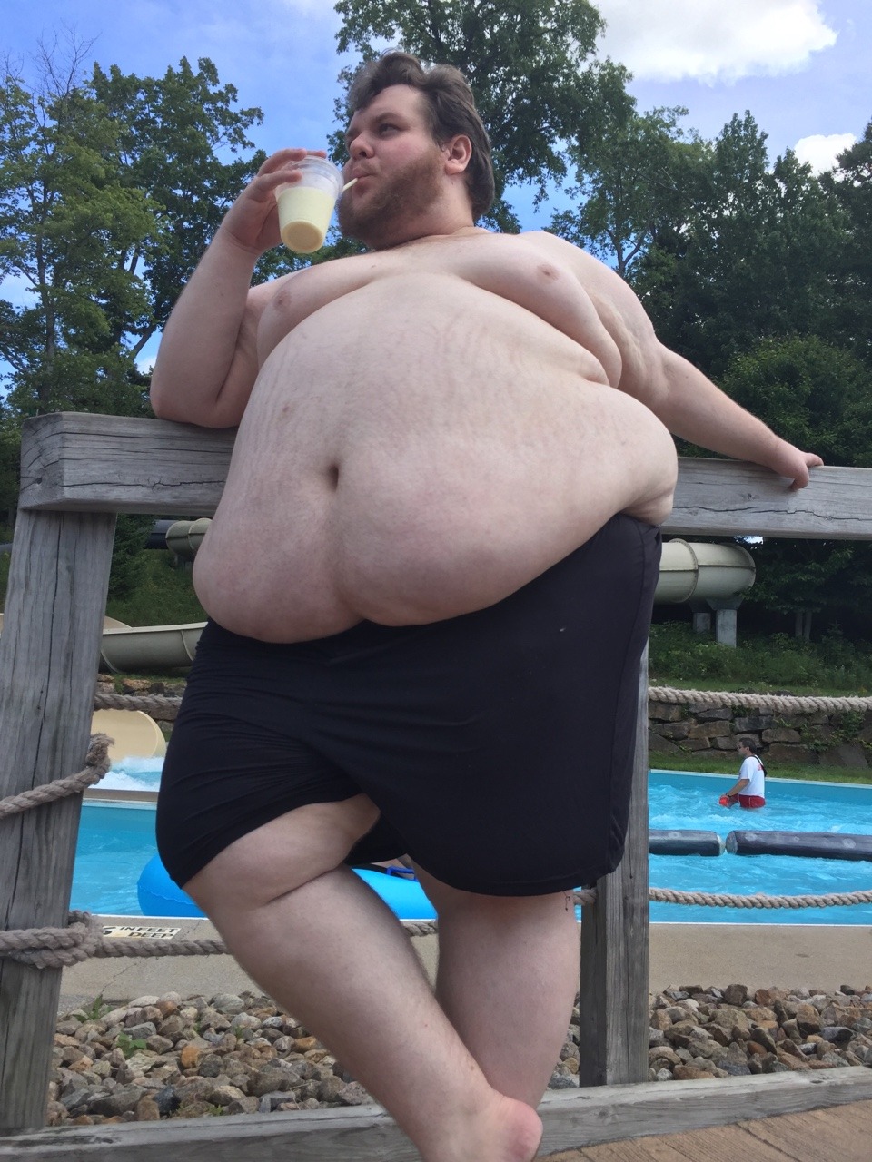 fatbestfriend: fatbestfriend:  Enjoying a pina colada at the water park in summer