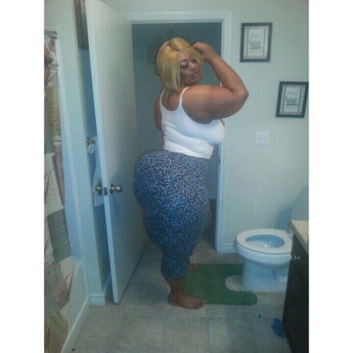 iluvbbwass:  A great reason to love a BBw ass #iluvbbwass