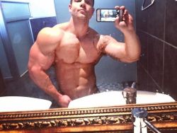 drwannabebigger:Brendon Theron