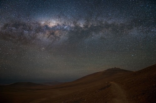 robertozod:  This is the Chilean “Atacama Desert” one of the clearest spots in the world to see the stars, and home to one of the largest telescopes on the planet.  Amazing