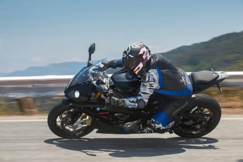 Trying to brake in my @daineseofficial @dstoreoc suit 📸:@rockstorephotos @bmwmotorrad @bmwmotorradusa @bmws1000rriders @doppel_r @s1000rrgram