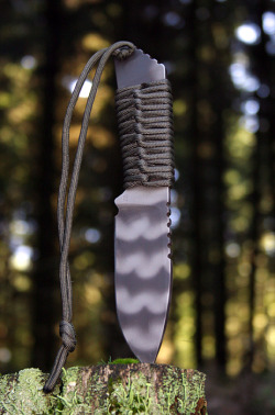 knifepics:  by Strider