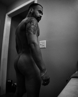 alphablackmen:  Grey//  Follow www.instagram.com/alphablackmen