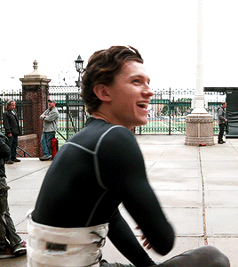 parkerpete: Tom Holland behind the scenes of Spider-Man: Homecoming Bonus: 