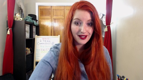 kayleepond:  The 90’s are alive, guys! 