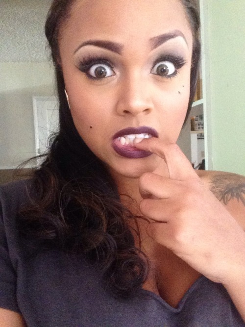 killerkurves:  damndandy:  I fucking love myself and that’s why I’m single. Can’t get enough of meeee 💋💋💋💋 