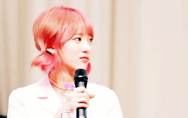 cosmics-girls: cute octopus Lee Luda, for @tttaeyeon ♡