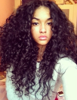 Phuckindope:  Taniavalencia:  Hi Tumblr  Gorgeous Damnnnnn !!!