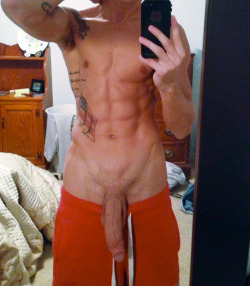 xlbig:  xxlhttp://xlbigdick.com   @xLBigx    Submit