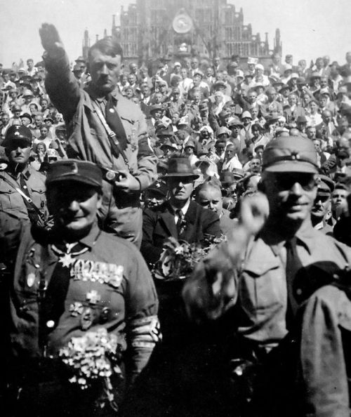 Adolf Hitler and Hermann Göring with SA troops at a Nazi Party rallyat Nuremberg (c. 1928).The Sturm