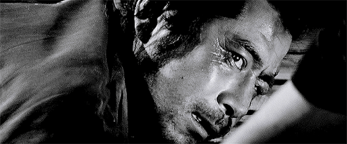 georgeromeros:  Yojimbo (1961) dir. Akira Kurosawa  