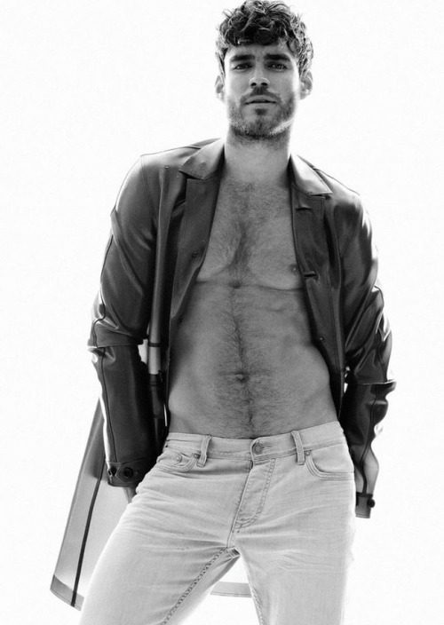 mancrushoftheday:  The Man Crush Blog / Facebook / Twitter