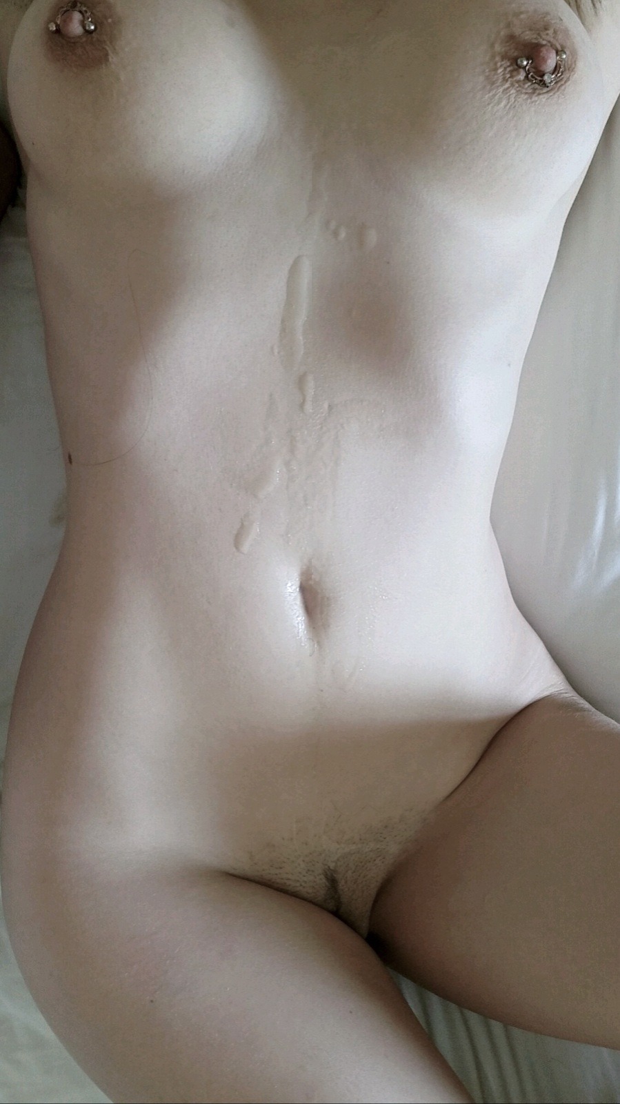 yoursweetpeach:  Someone recently told me my “tits look funny” but im starting