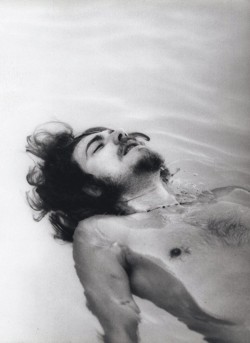 Babeimgonnaleaveu: Robert Plant Photographed By Carl Dunn At Cabana Hotel, Dallas,