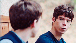 kazbreker:  Départure (2015) dir. Andrew Steggall“Do you think you can know something