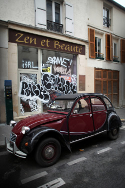 rossreyes:  I shot this Citroen in the 10e arrondissement,