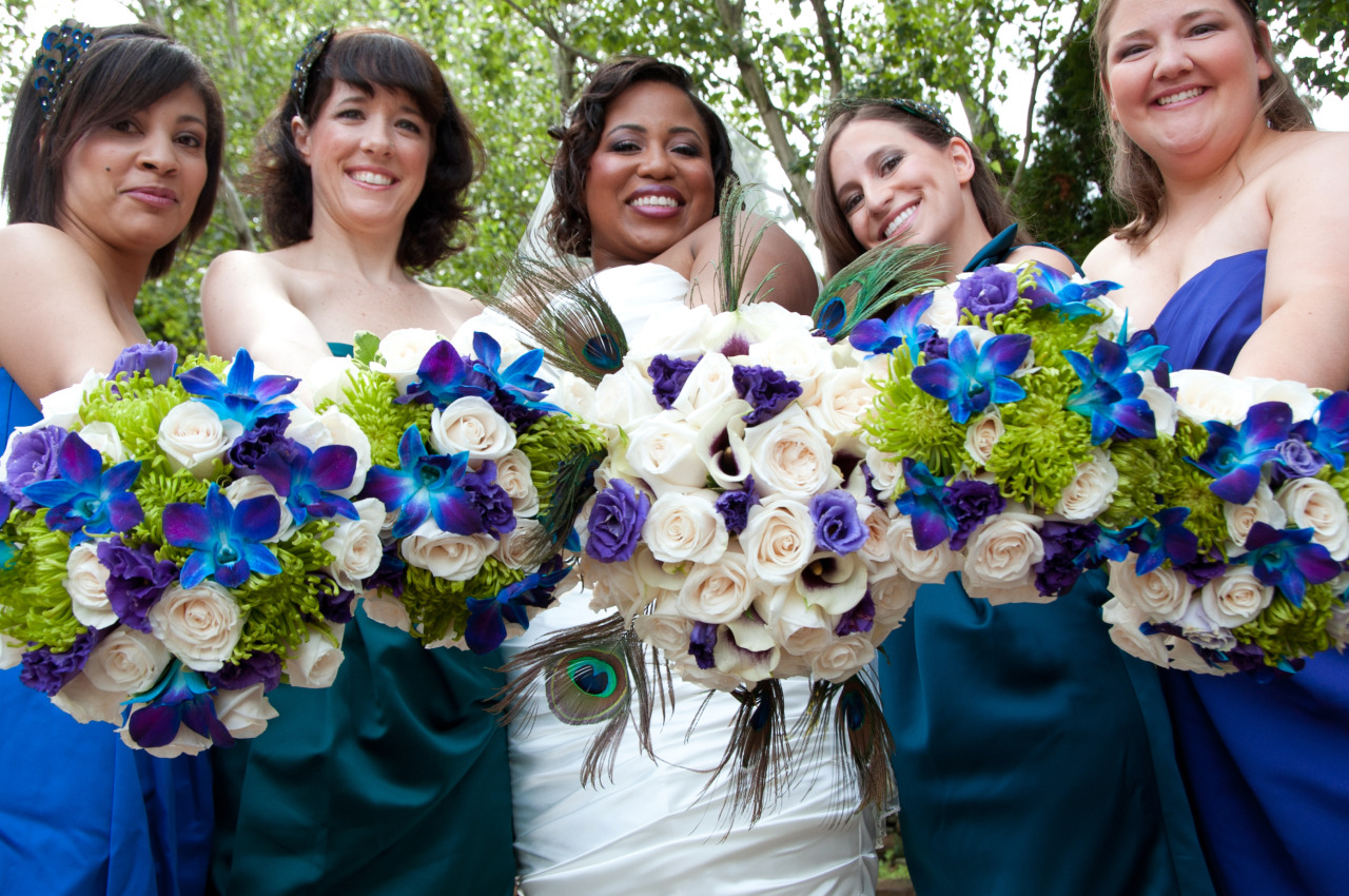 weddingprideny:  A New York lesbian couples has a peacock-themed wedding. Read their