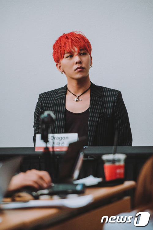 150608 G-Dragon x Peaceminusone Press Conference porn pictures