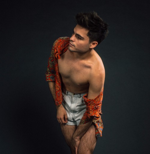 chill-itscool:Cole McMillan, shot by @ricardobouyett I like your photo Cole the one with you in shor