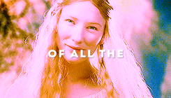 remusjohnslupin:  Her hair was lit with gold as though it had caught in a mesh the