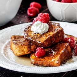 foodsforus:    Pumpkin Angel Food Cake French Toast   