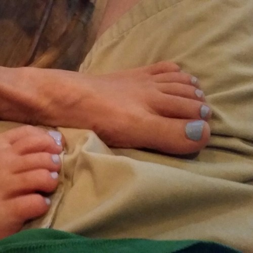 sexycandidfeet: Gf Visit my new blog mysexygirlfriendsfeet