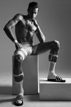 mr-complicated: Nick Lagerburg | Photographed by Marco Van Rijt | WAD Magazine 