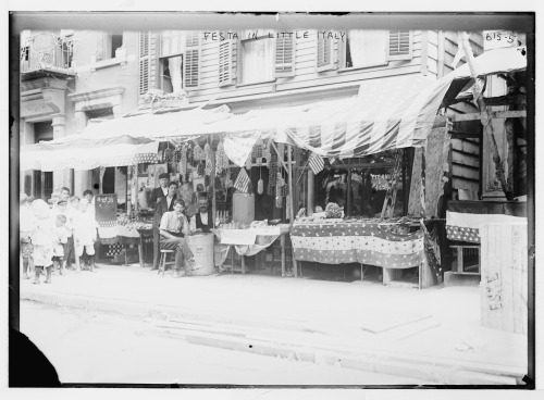 Little Italy, New York. 1908. 