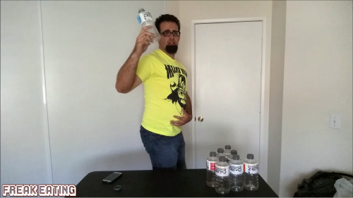 My Favourite Competitive Eater Just Did A 2 Gallon Gatorade Chug Challenge And Showed His Distended Gut