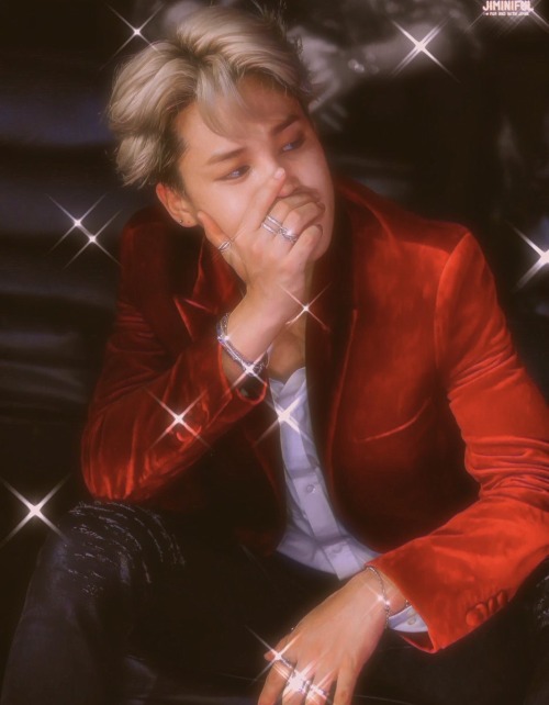 Im Really Enjoying This Whole 90s Look Going On