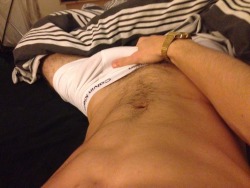 fraternityrow:  rarely makes his 8:00…or 10:00 :)  Horny? Come here ;)