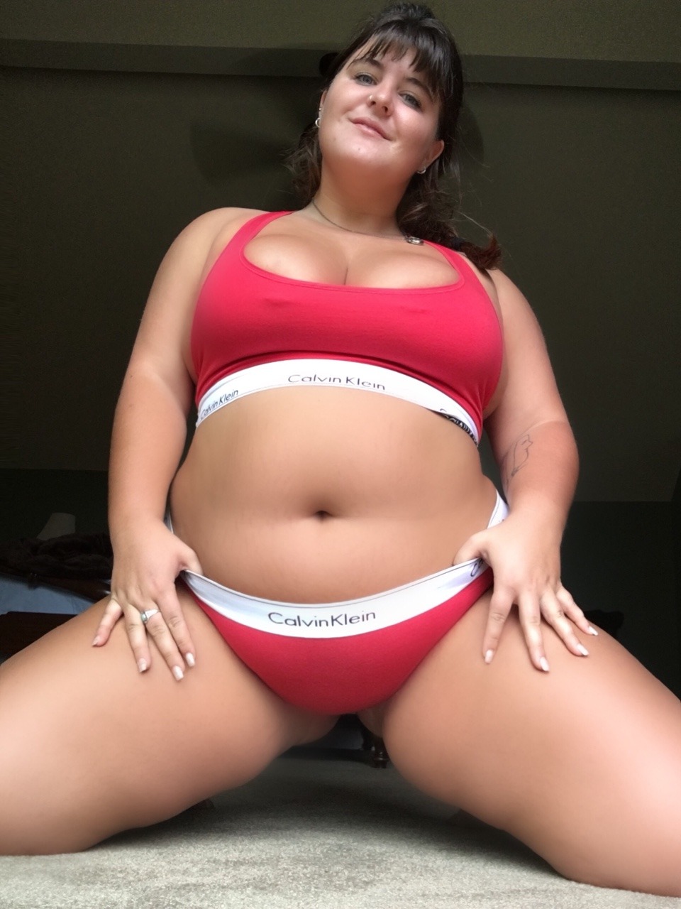 fvck-me-hardd:  NEW SNAPCHAT: sexyem7722   Not sure who keeps reporting me but my