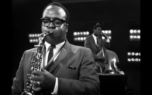 The Framing Of This Dizzy Gillespie Performance Is So Gorgeous 