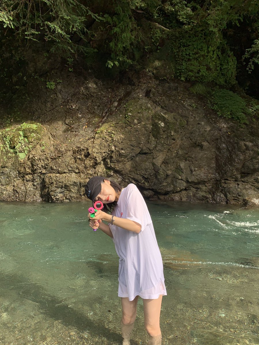 always-loved-a-film:  加藤小夏さんのツイート: 夏が楽しすぎたせいで秋が怖いんだが