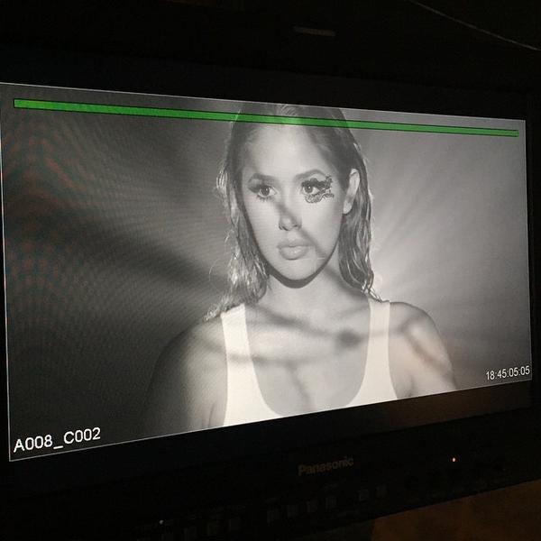 jasminev-news:  @jasminevillegas: I love your crazy ❤️ 