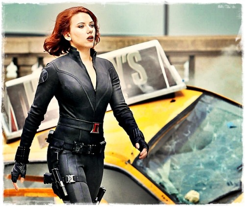 queen-scarlett-is-here: Scarlett as Black Widow in the first Avengers movie