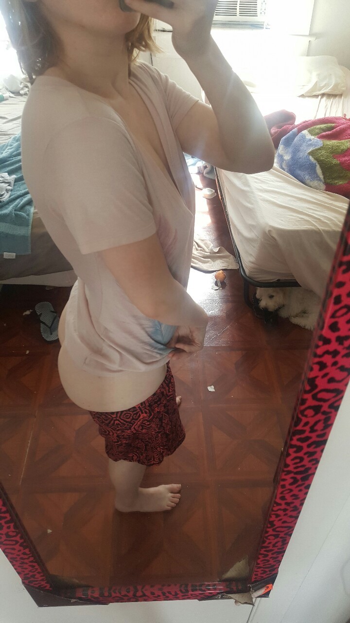 princesssammii:  Ass ass ass 😍 repost my content for more to come 😃😃