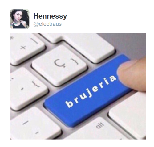 oneoakdutch:  cosmic-noir:  la-siren:  denisefromoffgrovestreet:  skyakafreckles:  no-chill-at-all:  El karma es una perra  I understood that Spanish  @la-siren lol  Lol  HA!   oh my god  Well damn