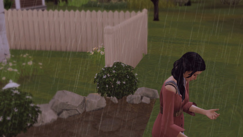 why does she look so saDFJDFGHKDS girlie it was ur choice to play in the rain!!!!