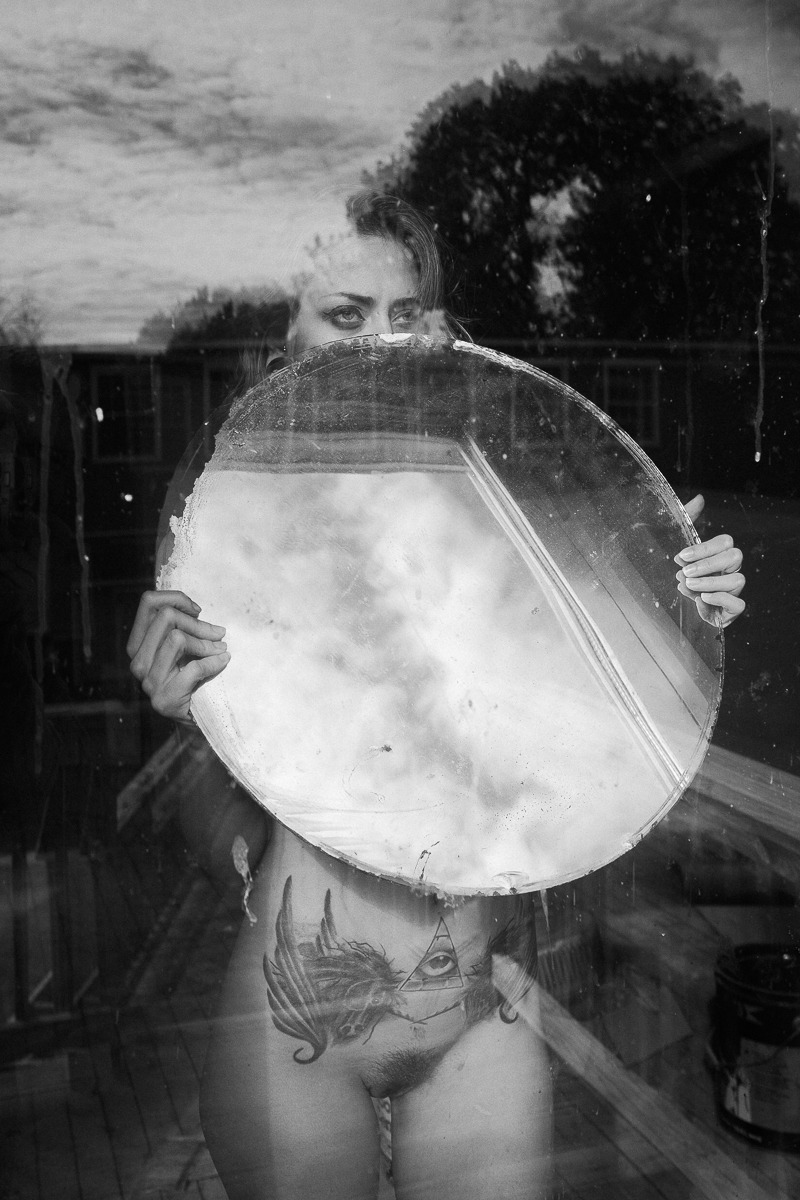 alveoliphotography:  I neglected to mention that a whole pile of my work was recently