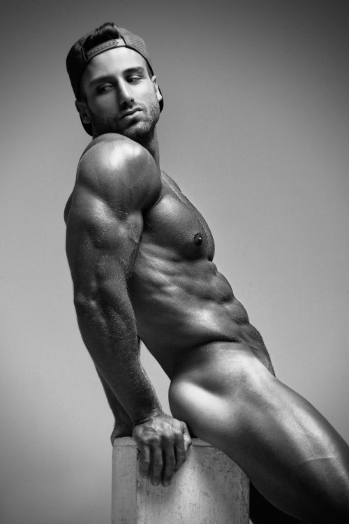 grabyourankles:Lolo Mari by Joan Crisol